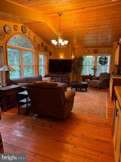 STONEWALL 1 - Residential