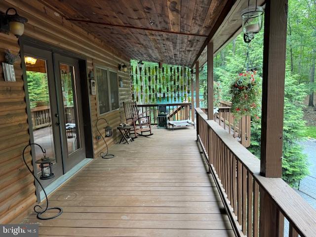 STONEWALL 1 - Residential