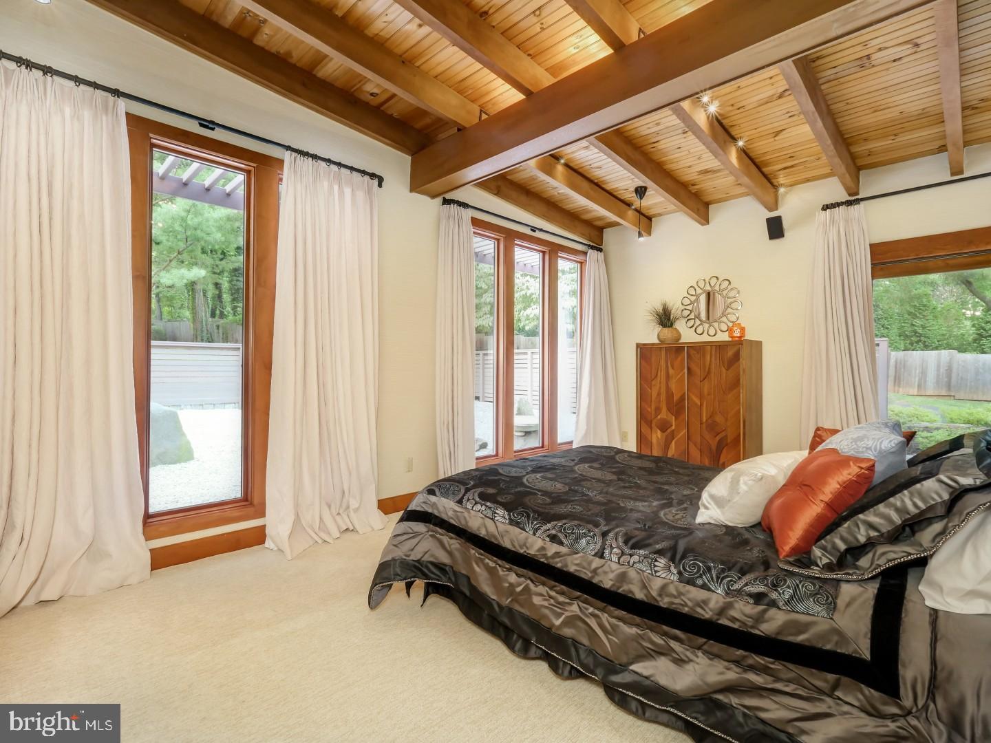 NEW HOPE HILLS - Residential