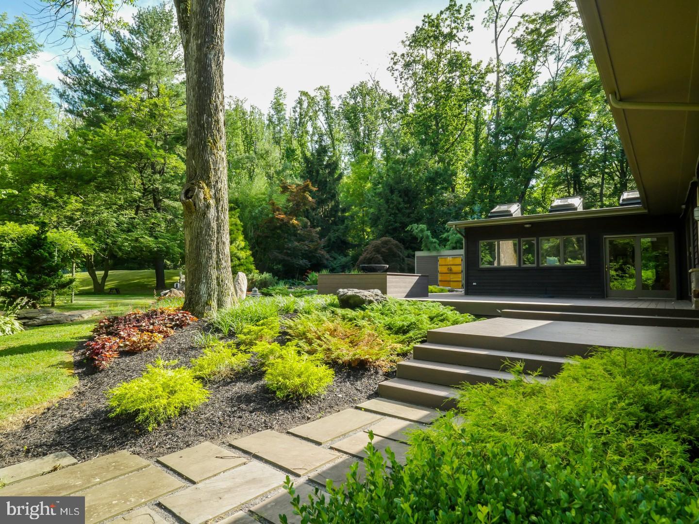 NEW HOPE HILLS - Residential