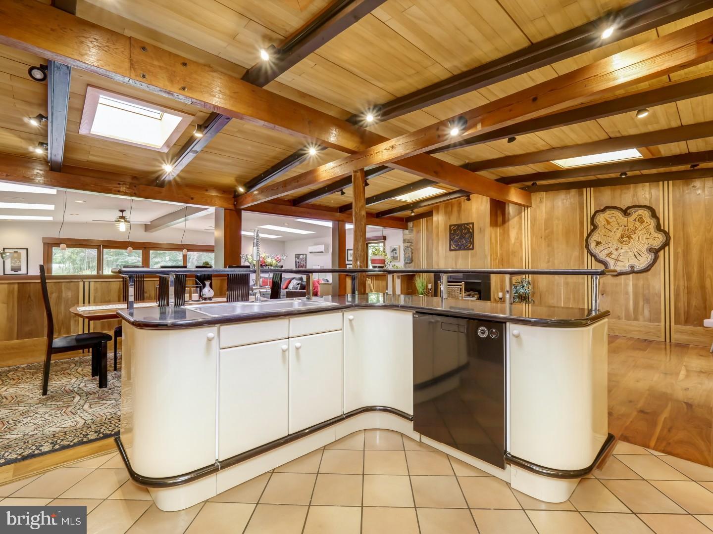 NEW HOPE HILLS - Residential