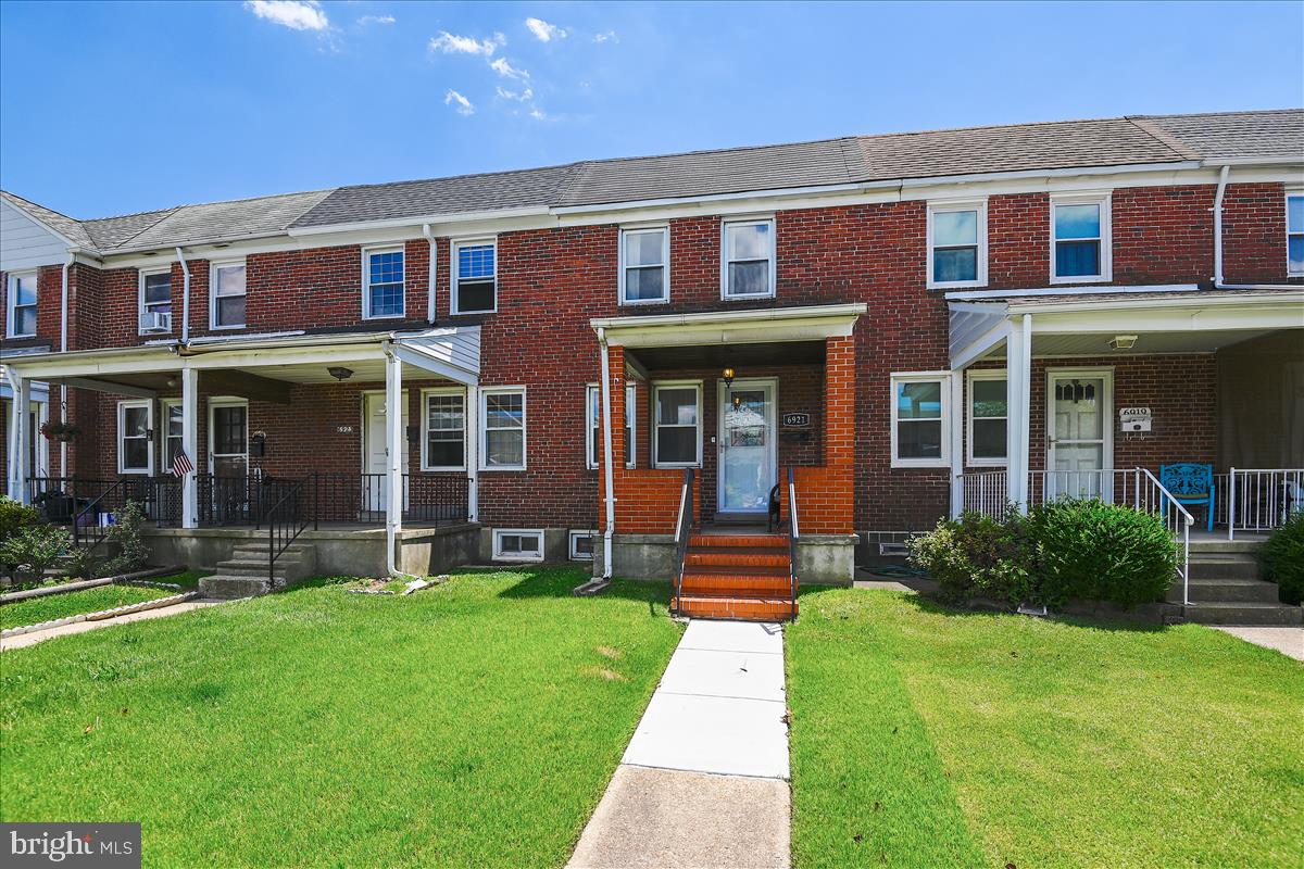 DUNDALK VILLAGE - Residential