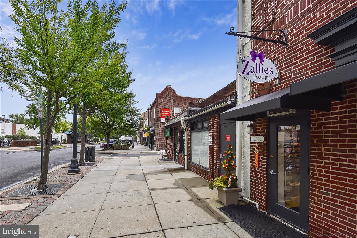 DUNDALK VILLAGE - Residential