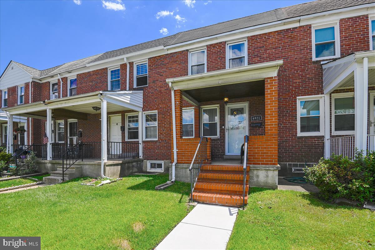 DUNDALK VILLAGE - Residential