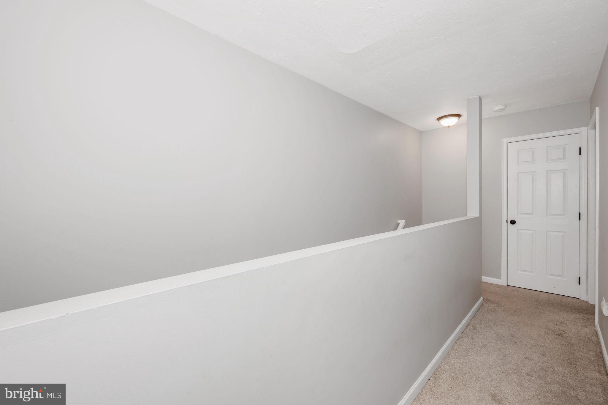 COLONIAL HILLS - Residential