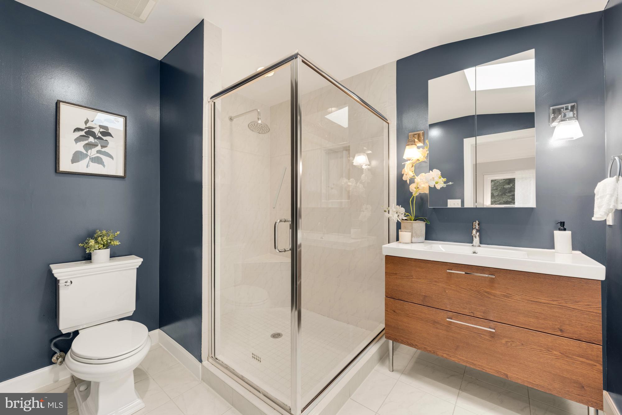 OVER LEE KNOLLS - Residential