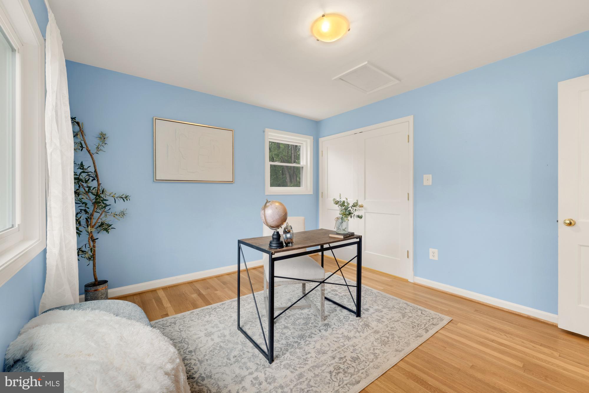 OVER LEE KNOLLS - Residential