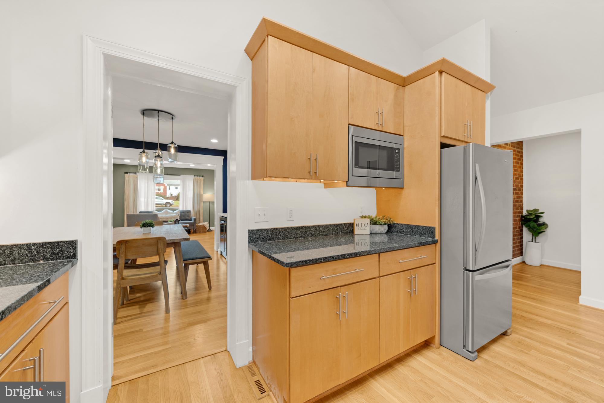 OVER LEE KNOLLS - Residential