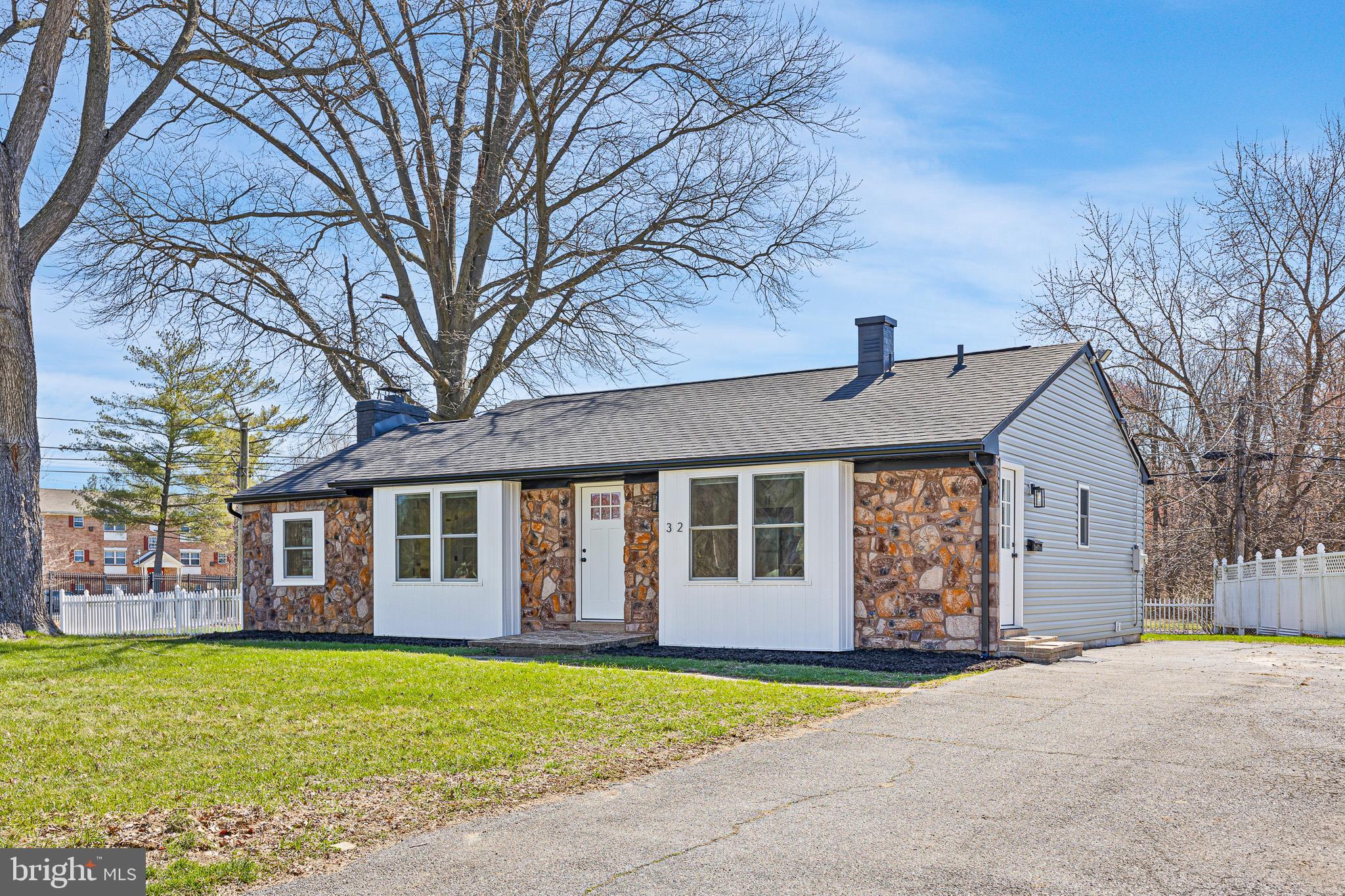 32 CONSTITUTION BOULEVARD