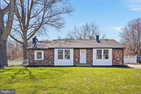 32 CONSTITUTION BOULEVARD NEW CASTLE DE 19720