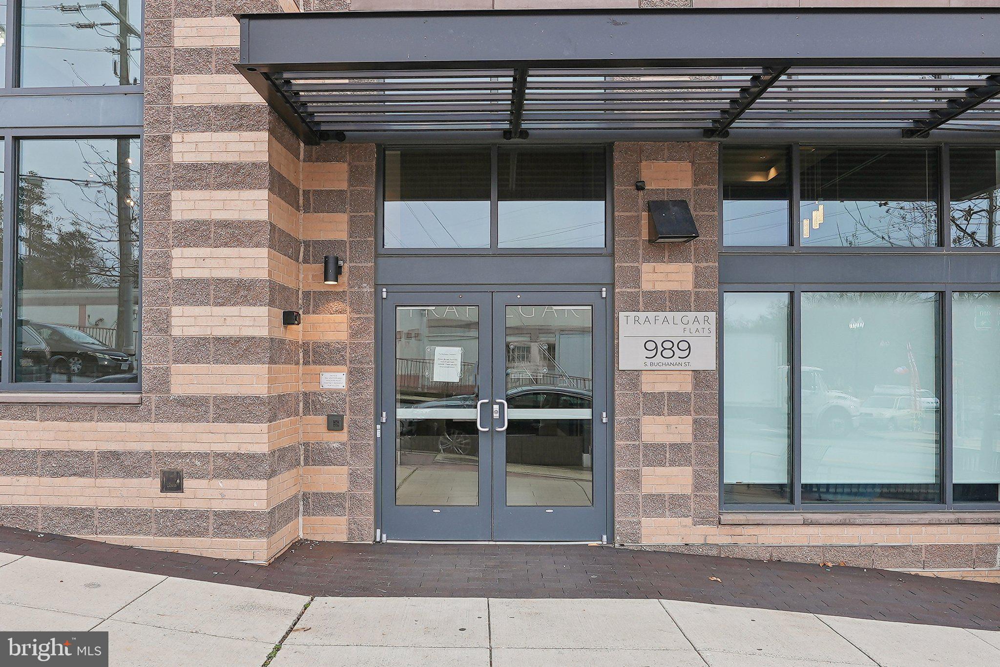 TRAFALGAR FLATS - Residential