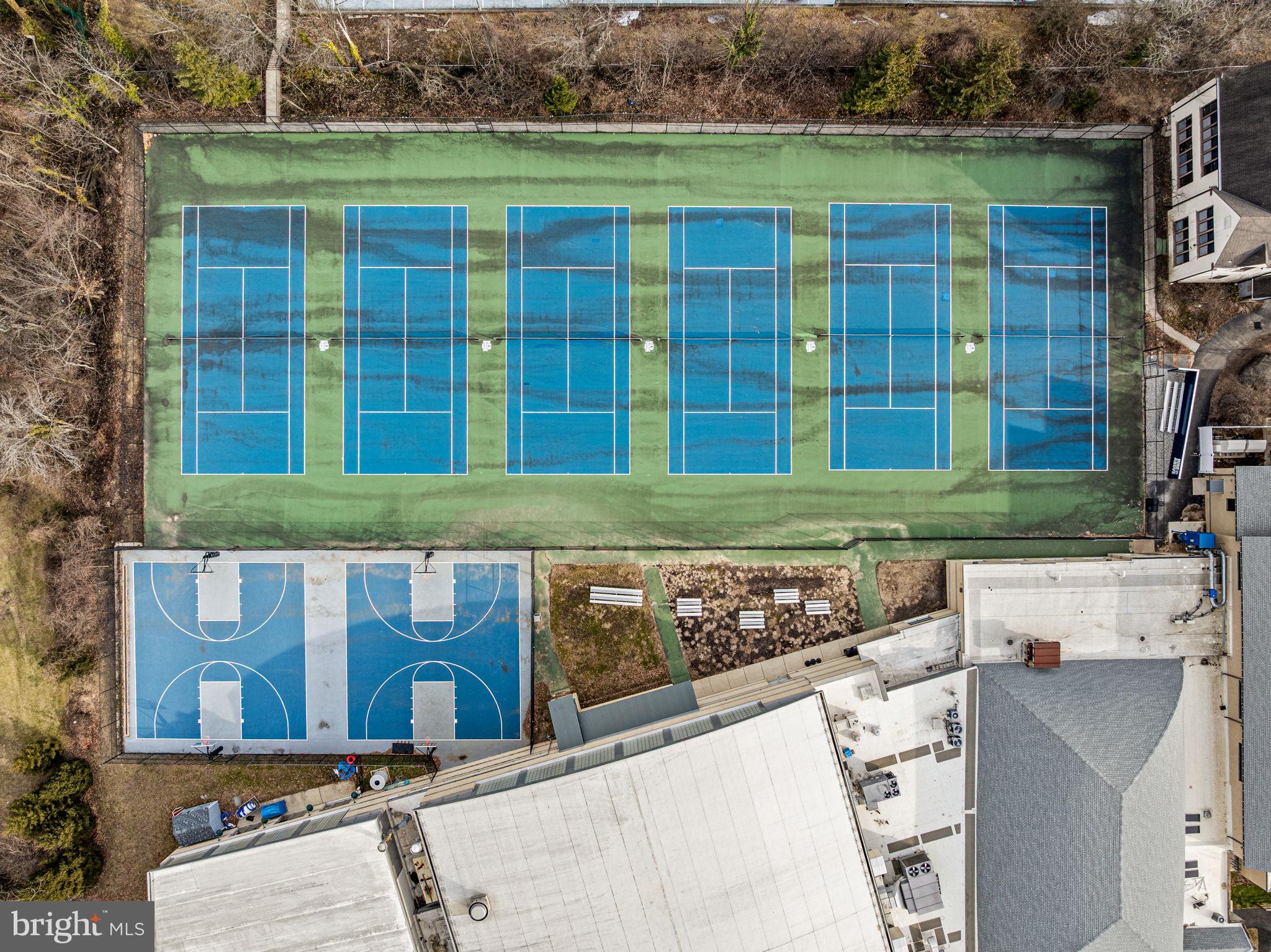 GREEN HILL - Residential