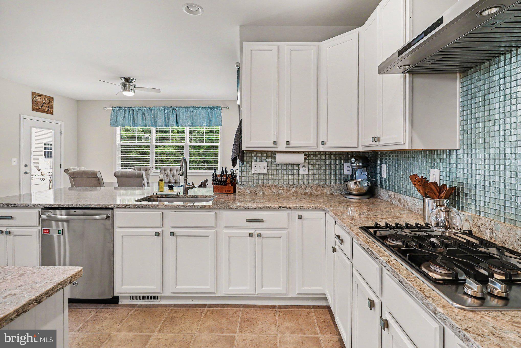 EDGEWOOD - Residential