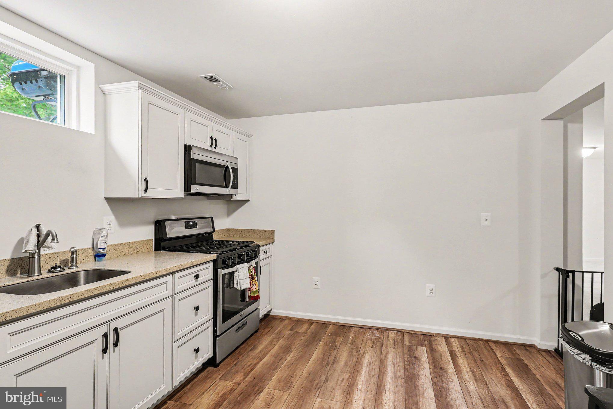EDGEWOOD - Residential