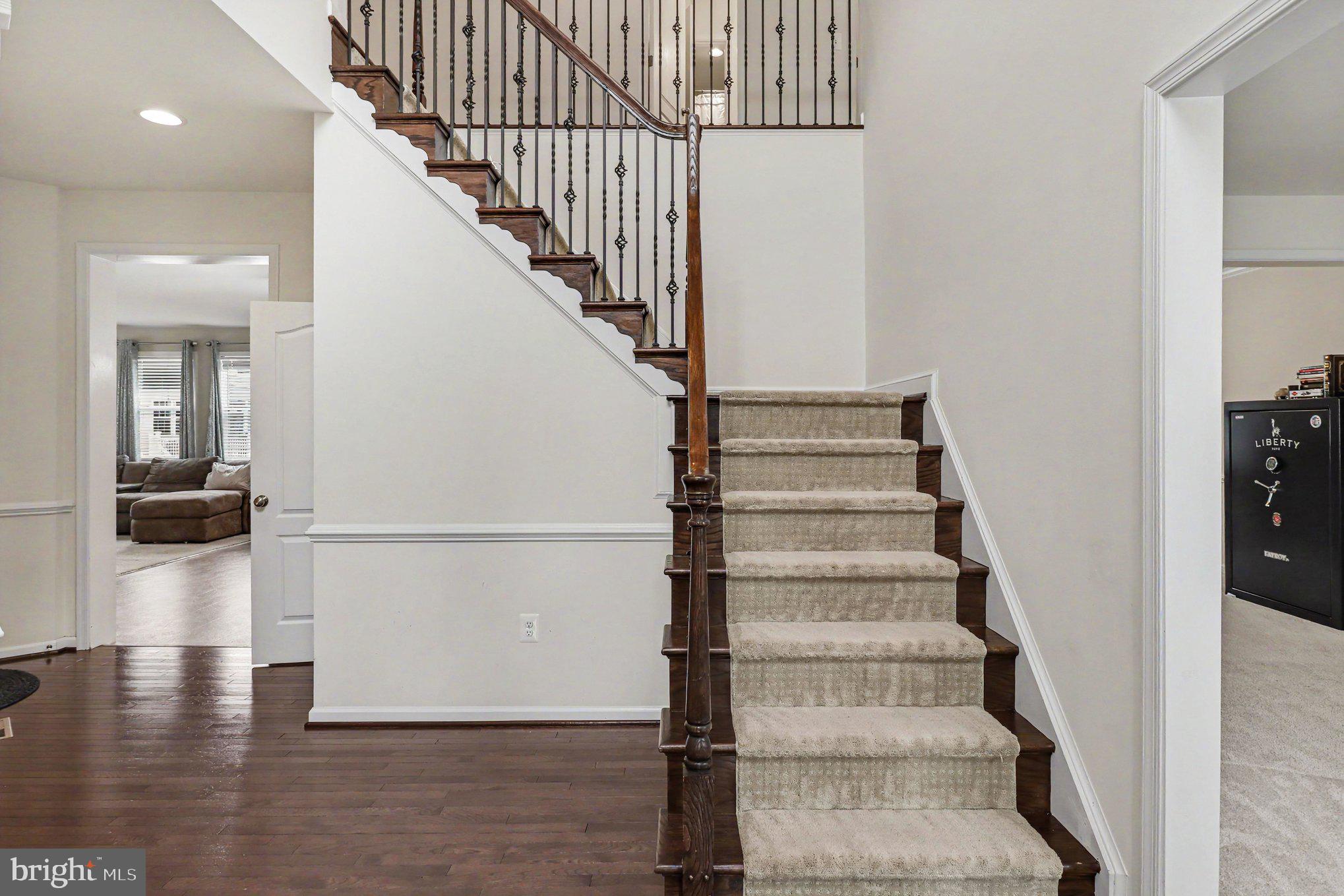 EDGEWOOD - Residential