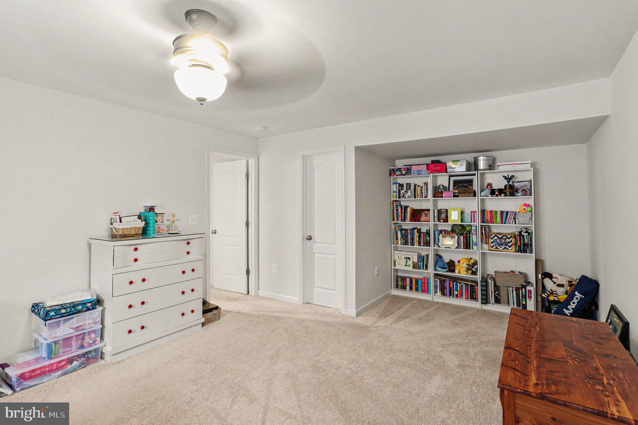 EDGEWOOD - Residential