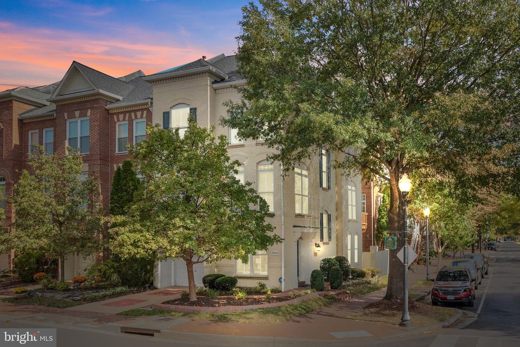 Photo of 5255 Pocosin Lane, ALEXANDRIA, VA 22304 (MLS # VAAX2051156)
