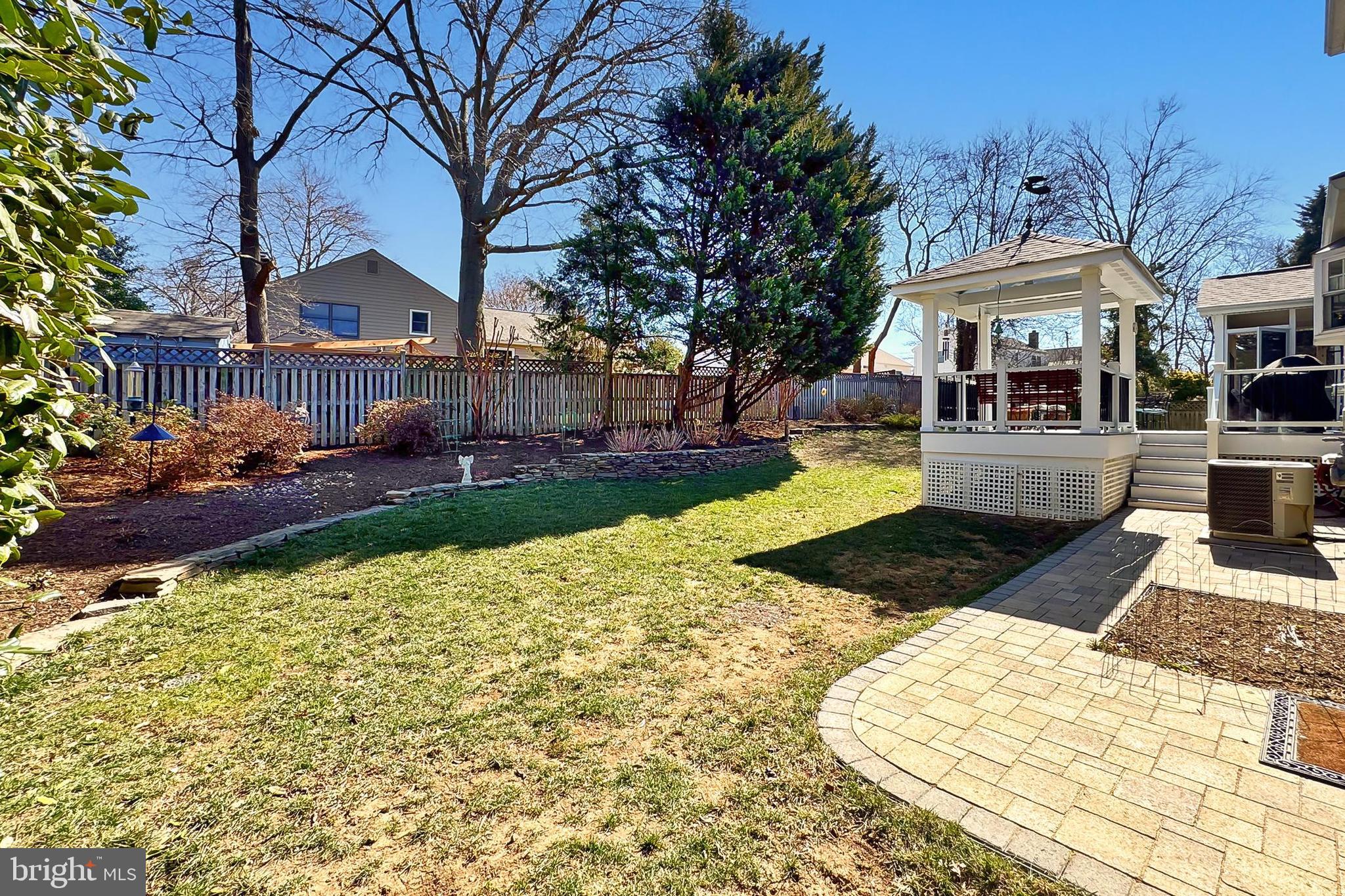 GREEN MEADOW - Residential