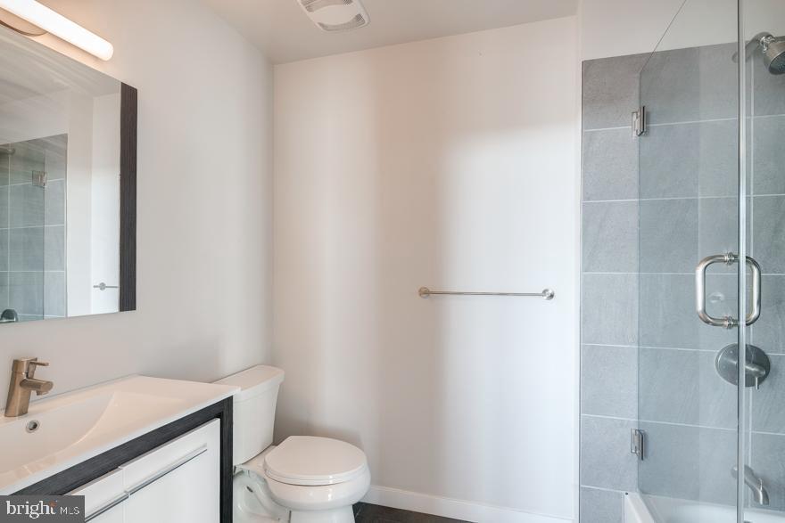 CENTER CITY - Residential Lease