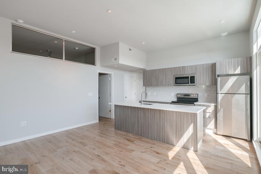 CENTER CITY - Residential Lease