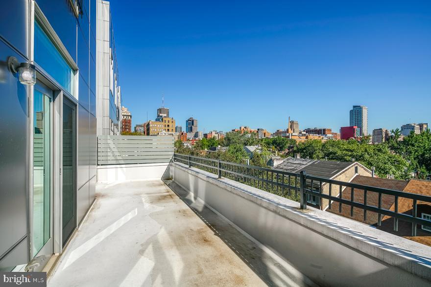 CENTER CITY - Residential Lease