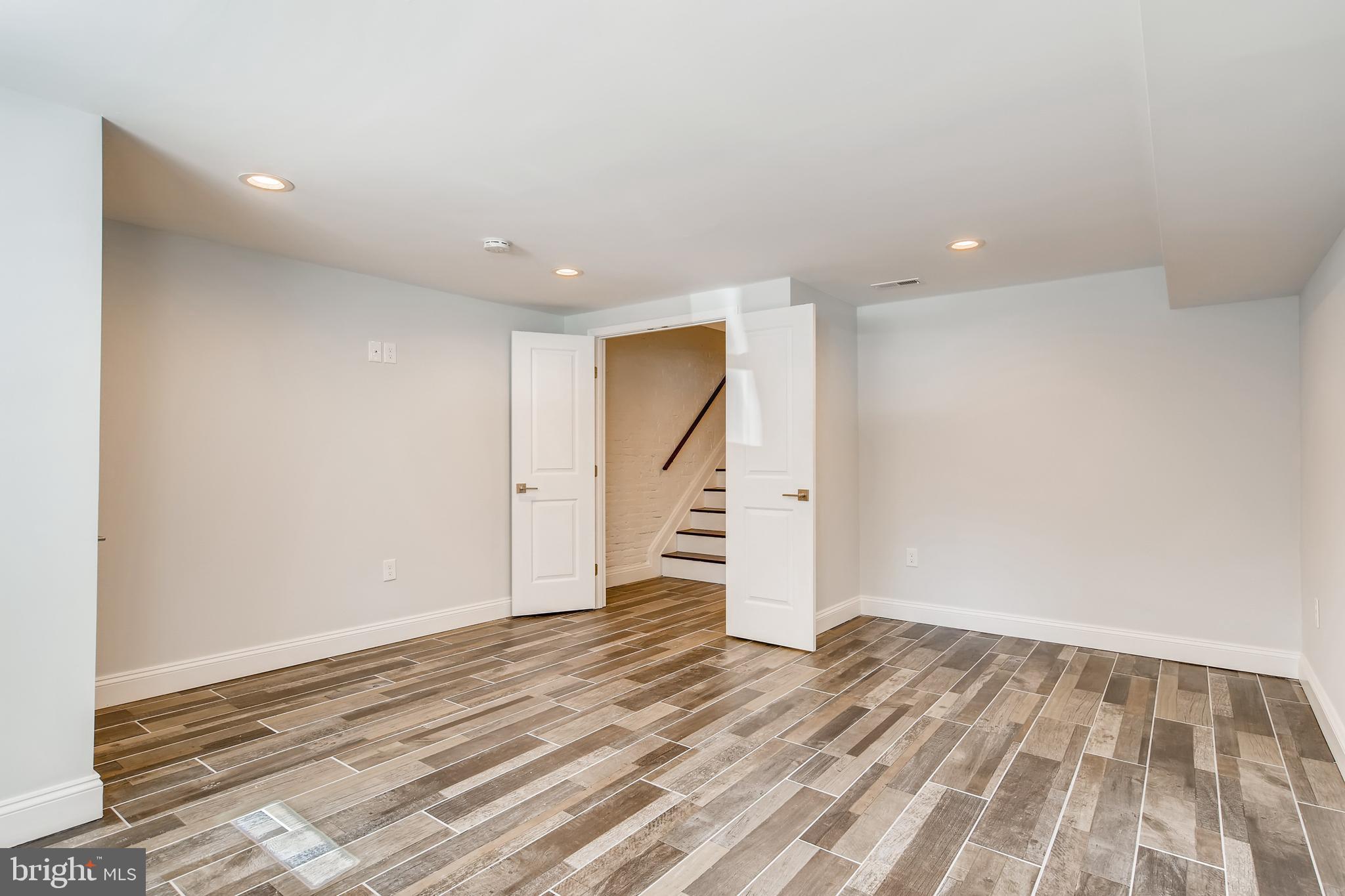 BARCLAY - GREENMOUNT - Residential