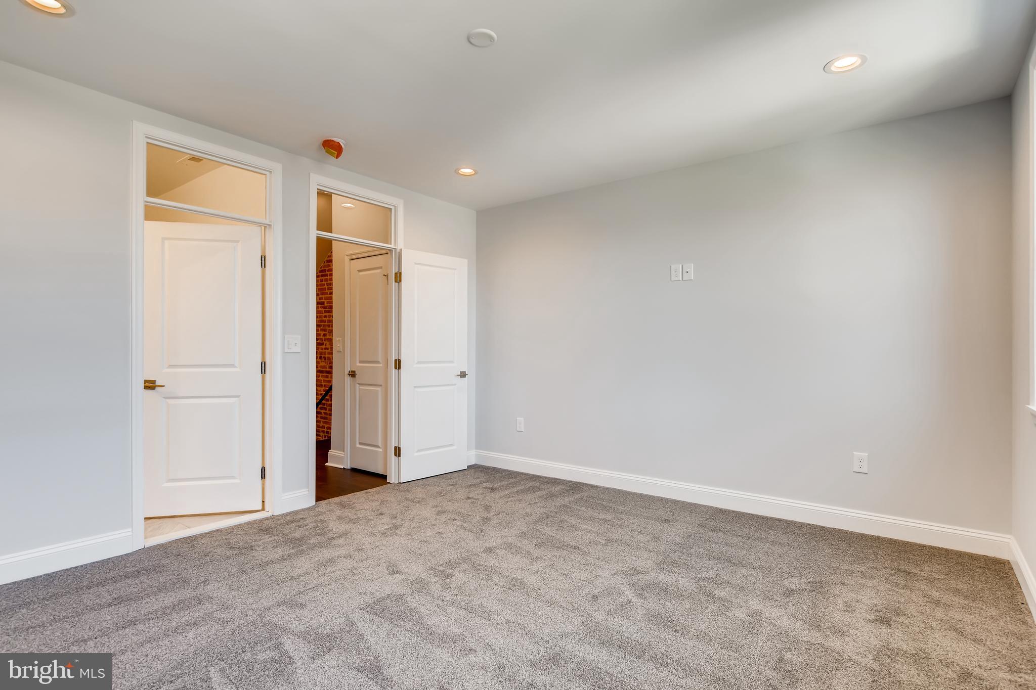 BARCLAY - GREENMOUNT - Residential