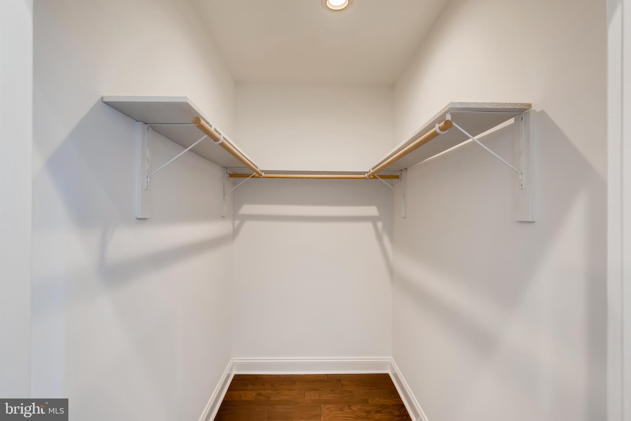 BARCLAY - GREENMOUNT - Residential