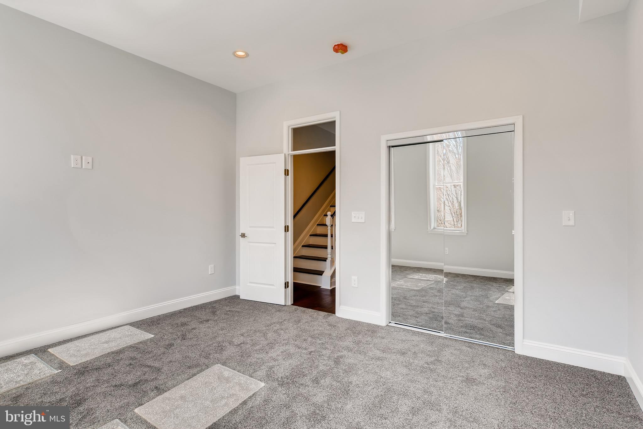 BARCLAY - GREENMOUNT - Residential