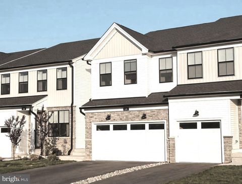 174 MAHOGANY LANE KING OF PRUSSIA PA 19406