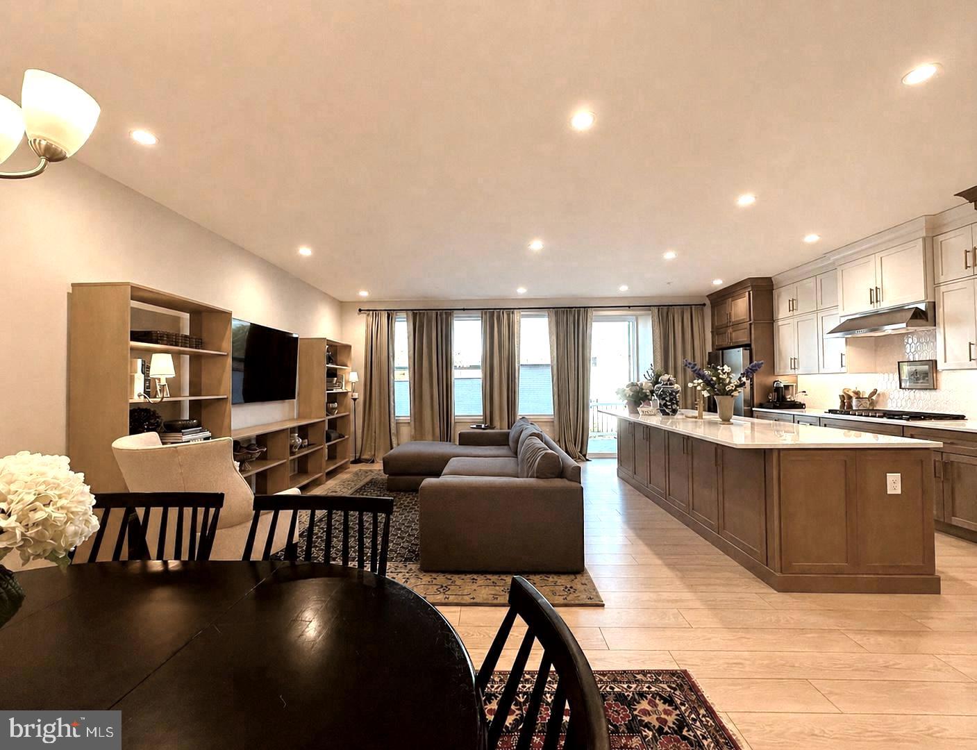 174 MAHOGANY LANE