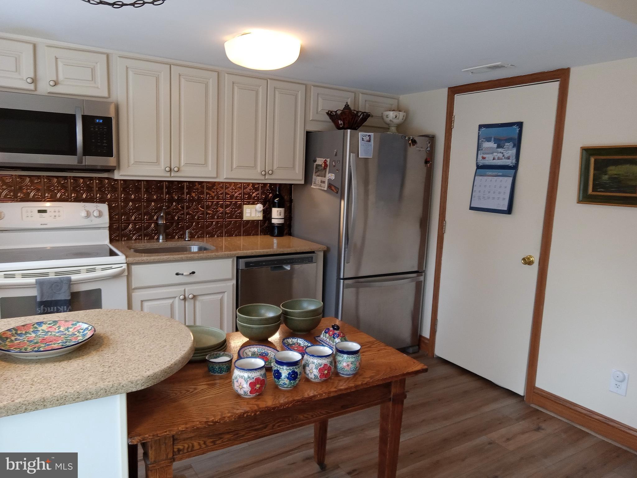 178 WELLINGTON TERRACE 13-A