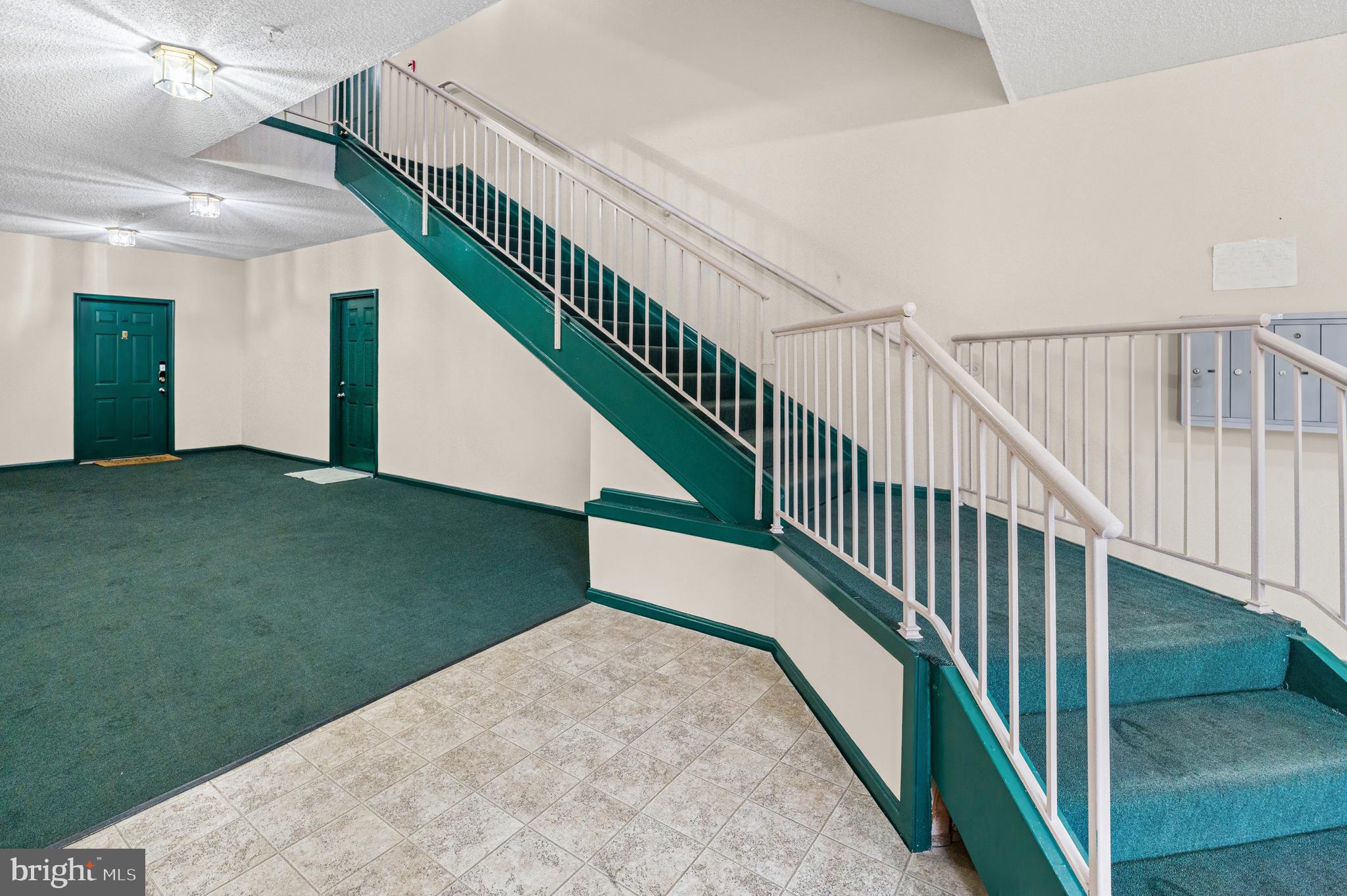 BRISTOL PARK - Residential