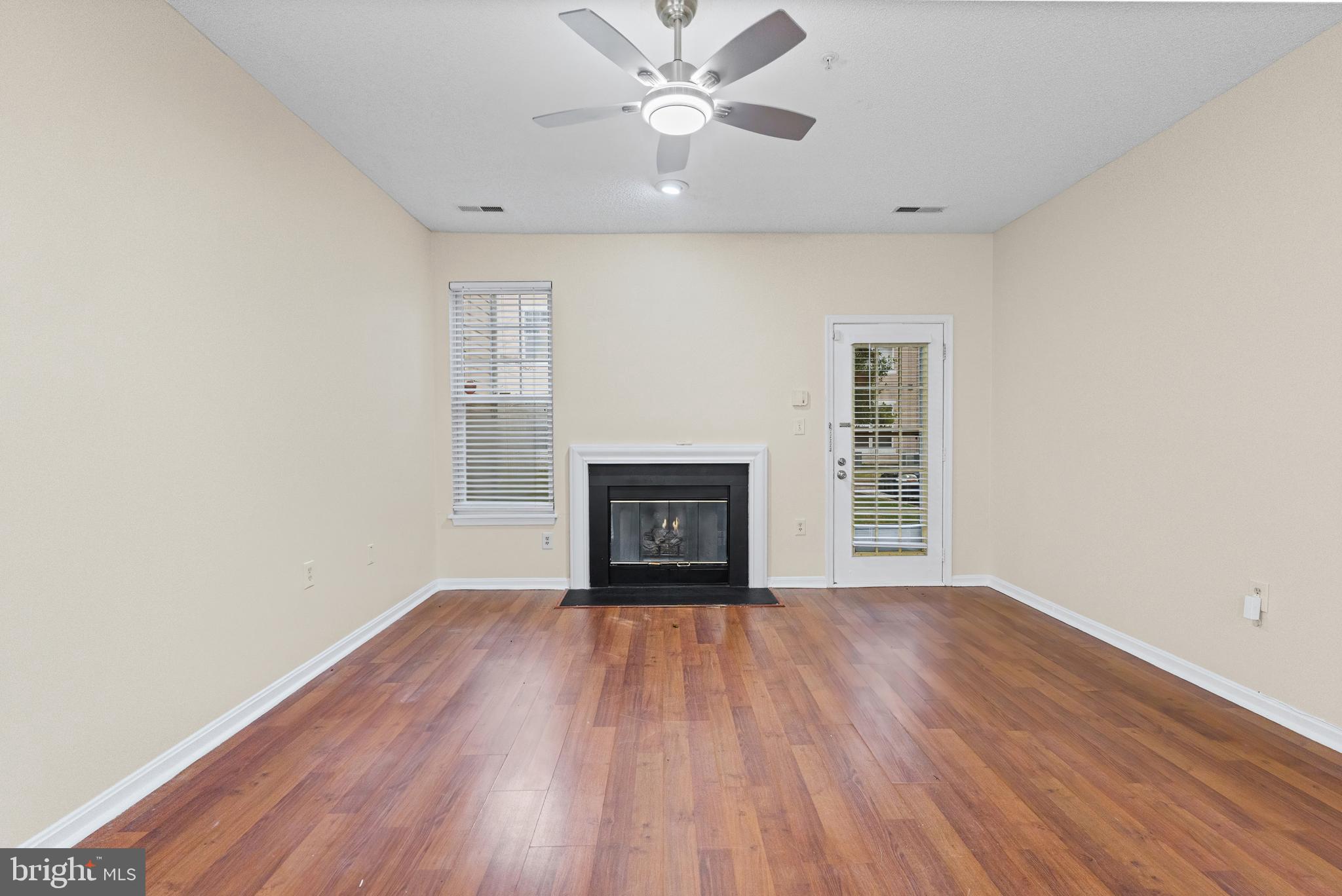 BRISTOL PARK - Residential