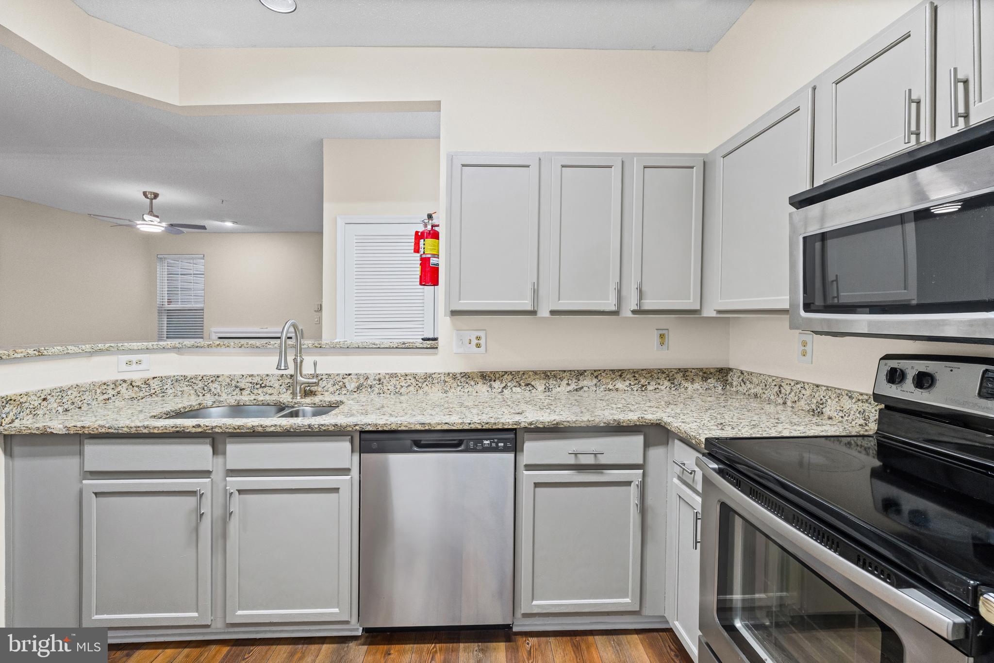 BRISTOL PARK - Residential