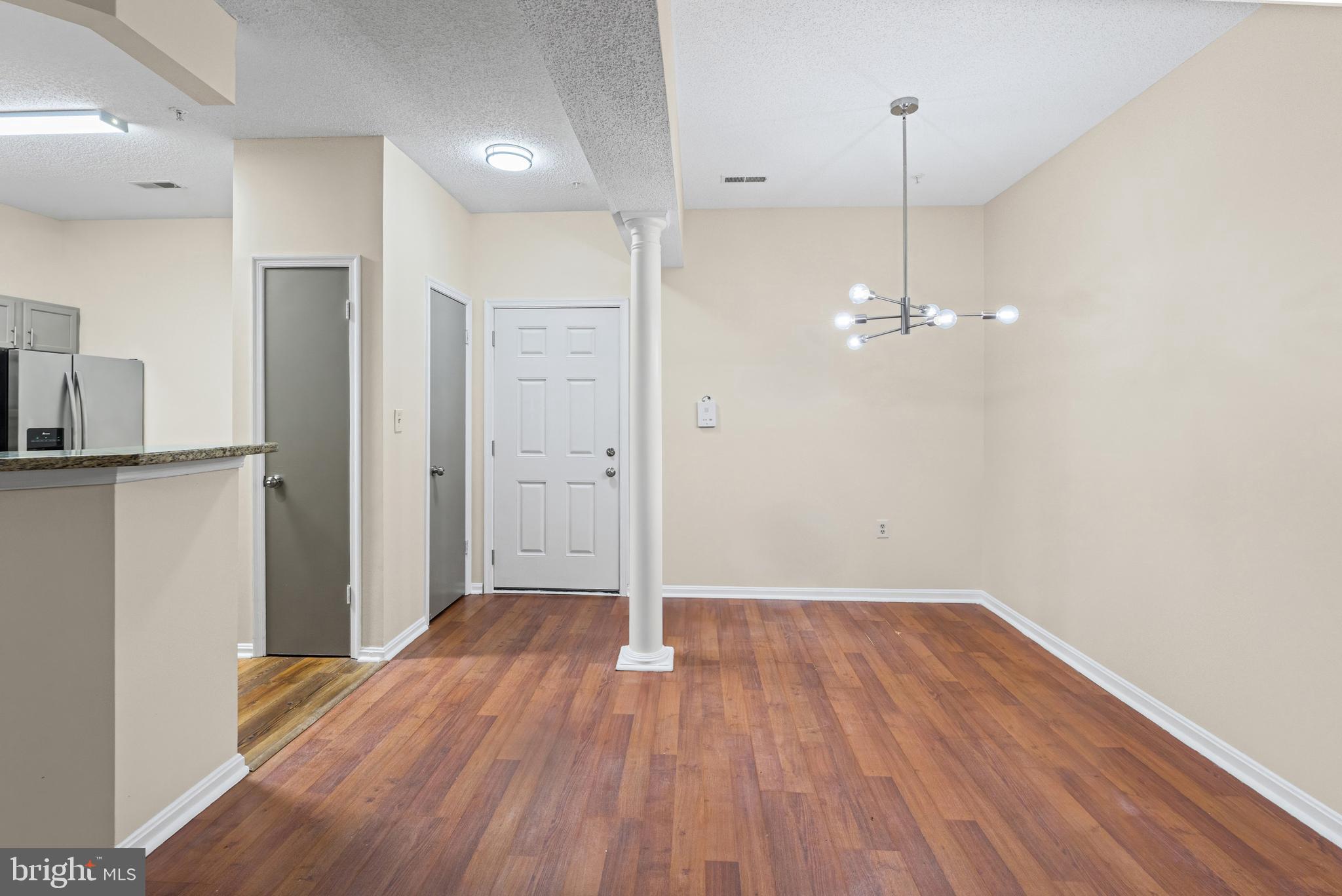 BRISTOL PARK - Residential