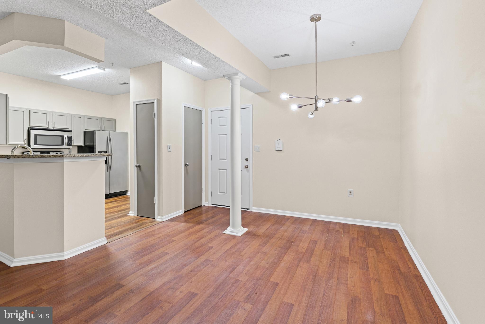 BRISTOL PARK - Residential