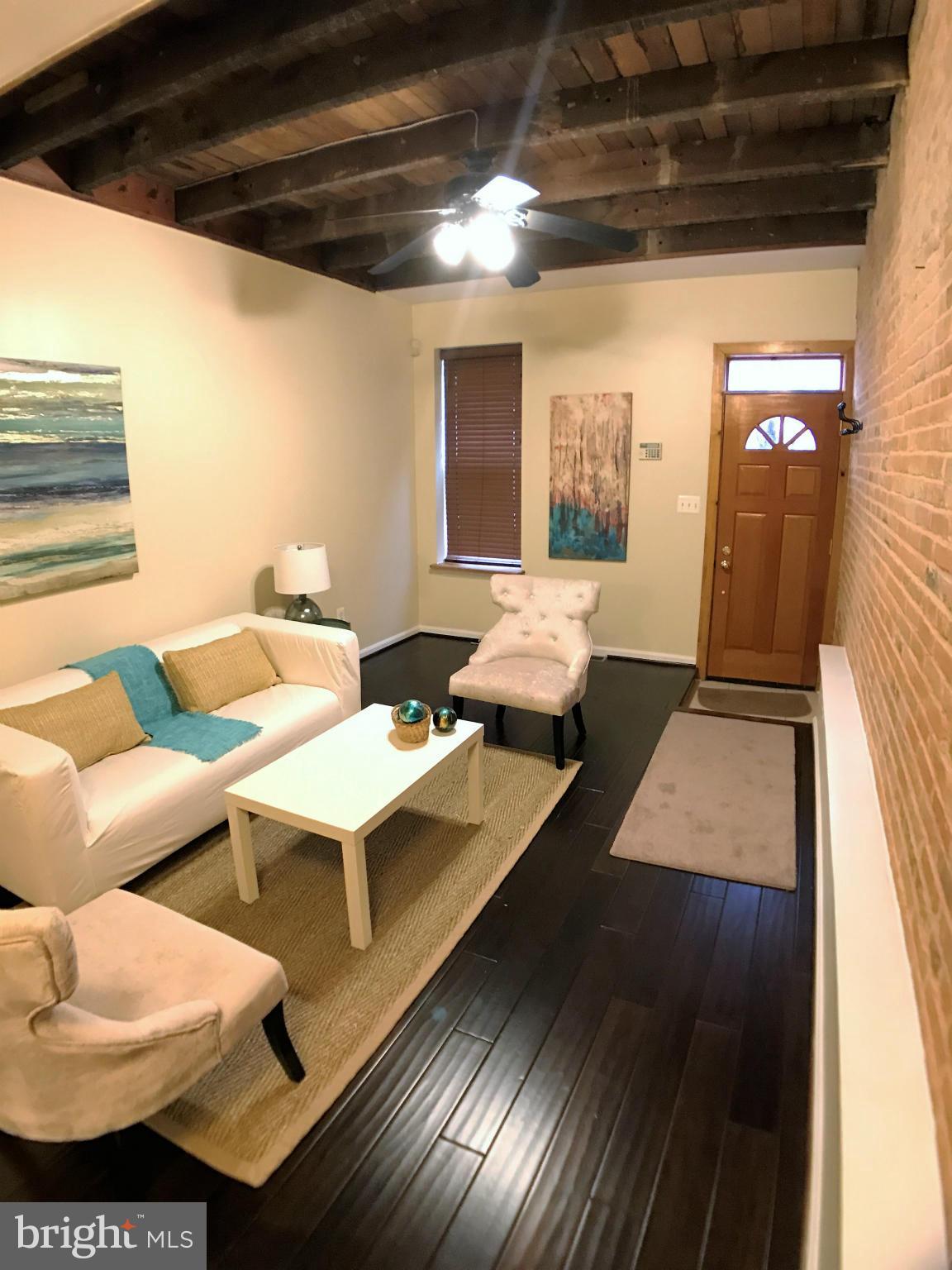 LOCUST POINT - Residential