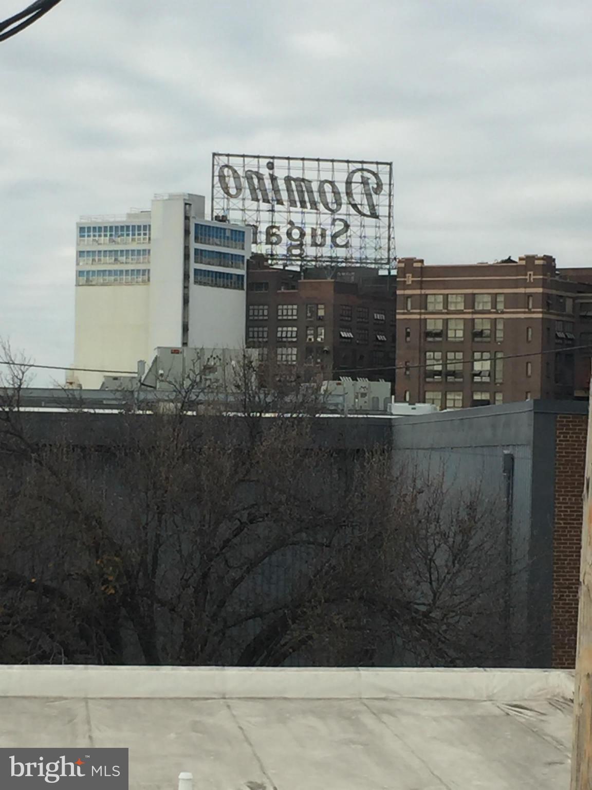 LOCUST POINT - Residential