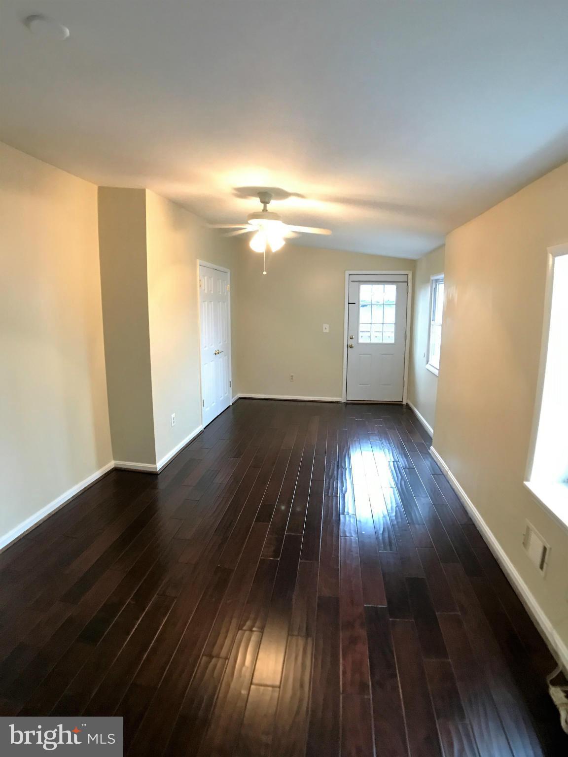 LOCUST POINT - Residential