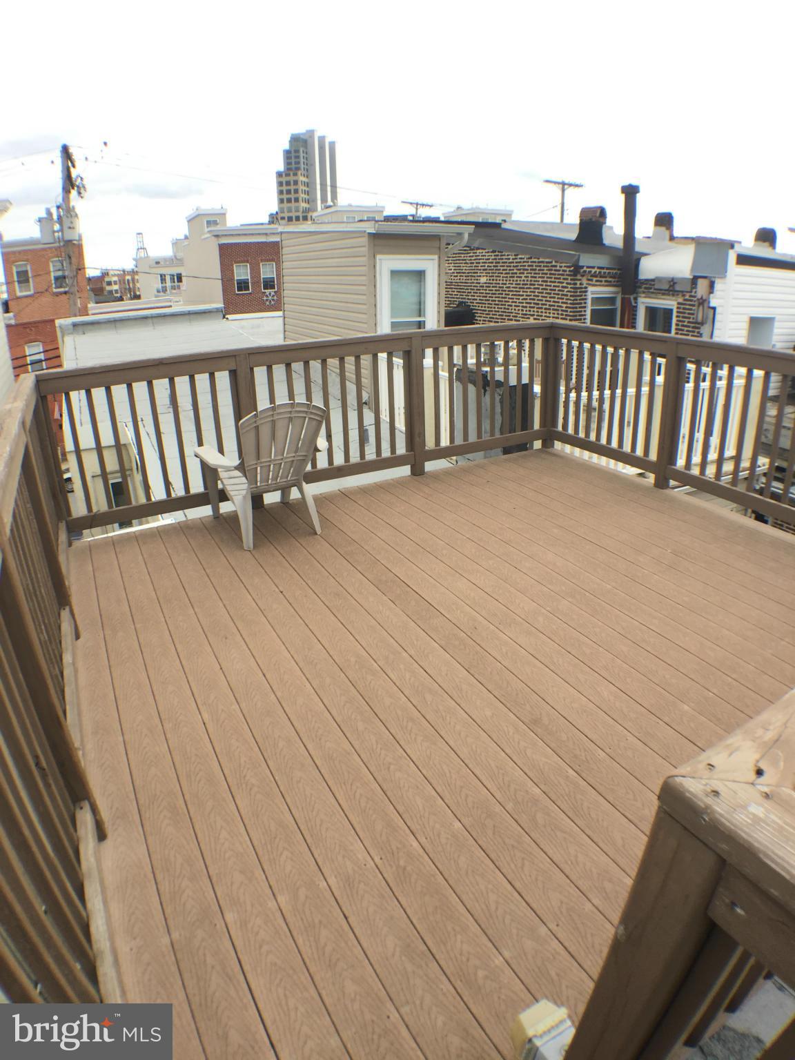 LOCUST POINT - Residential