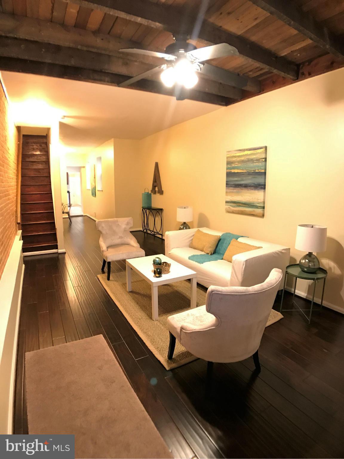 LOCUST POINT - Residential