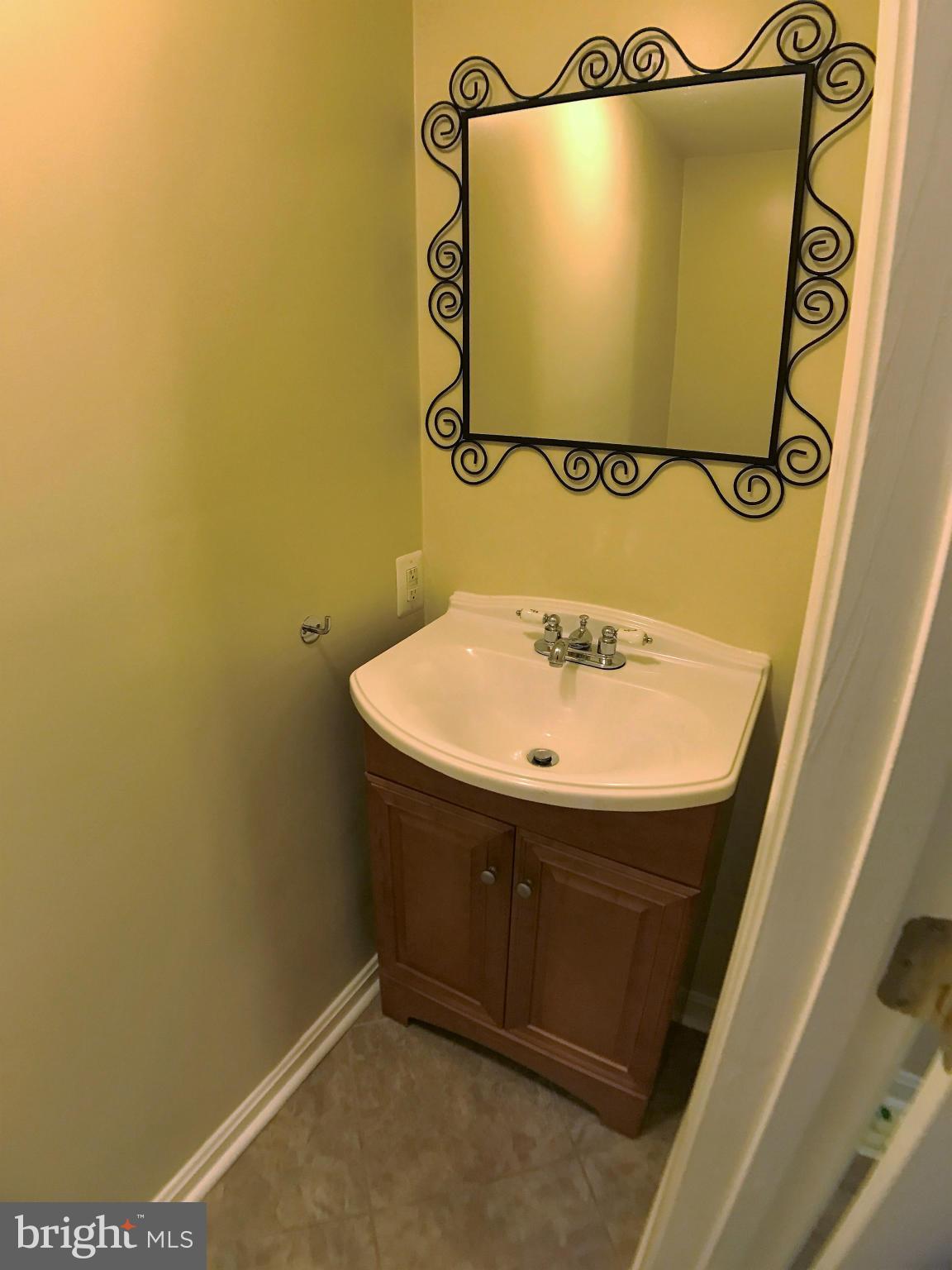 LOCUST POINT - Residential