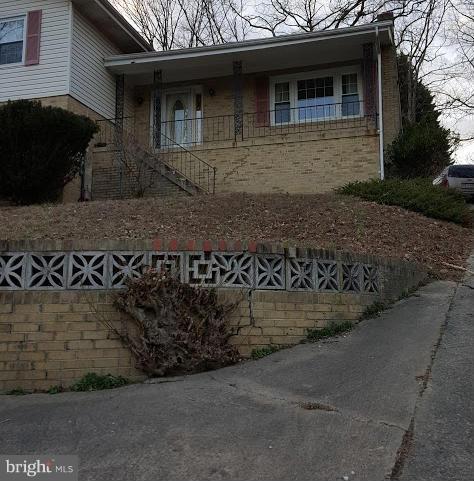 LINCOLNIA HILLS - Residential