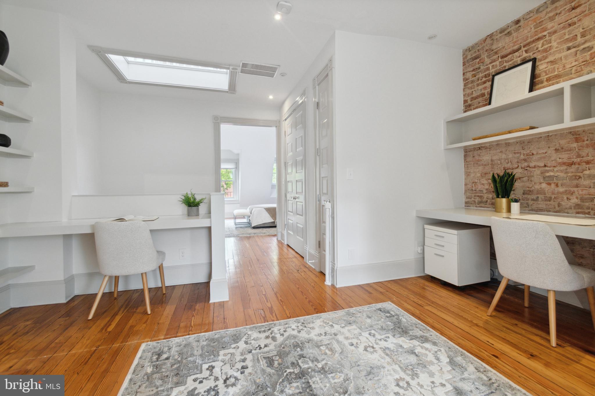 DUPONT CIRCLE - Residential