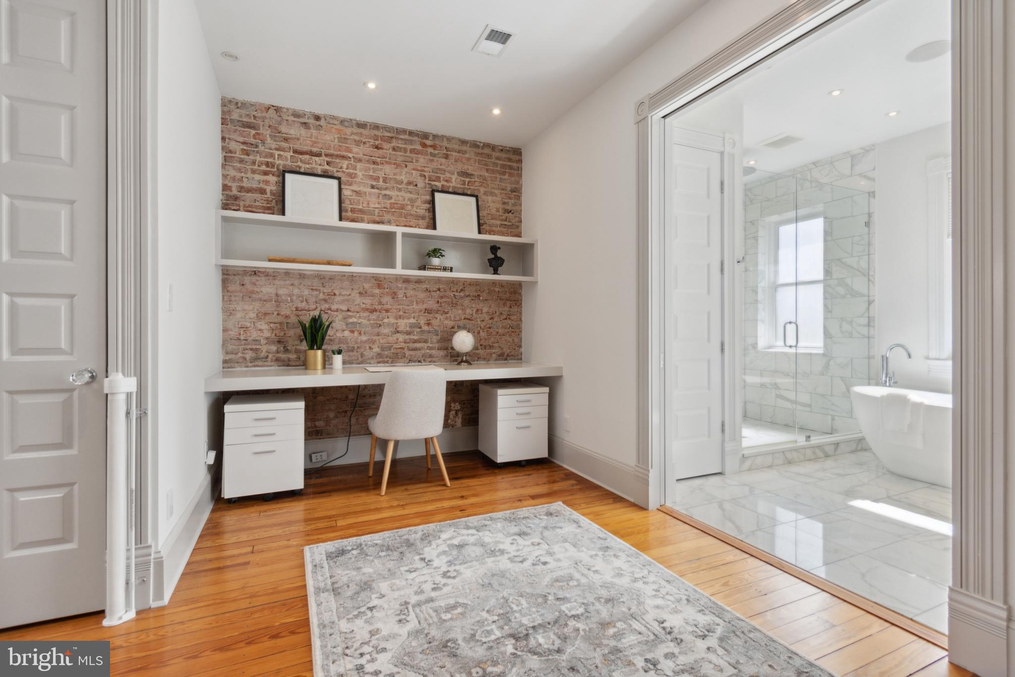DUPONT CIRCLE - Residential