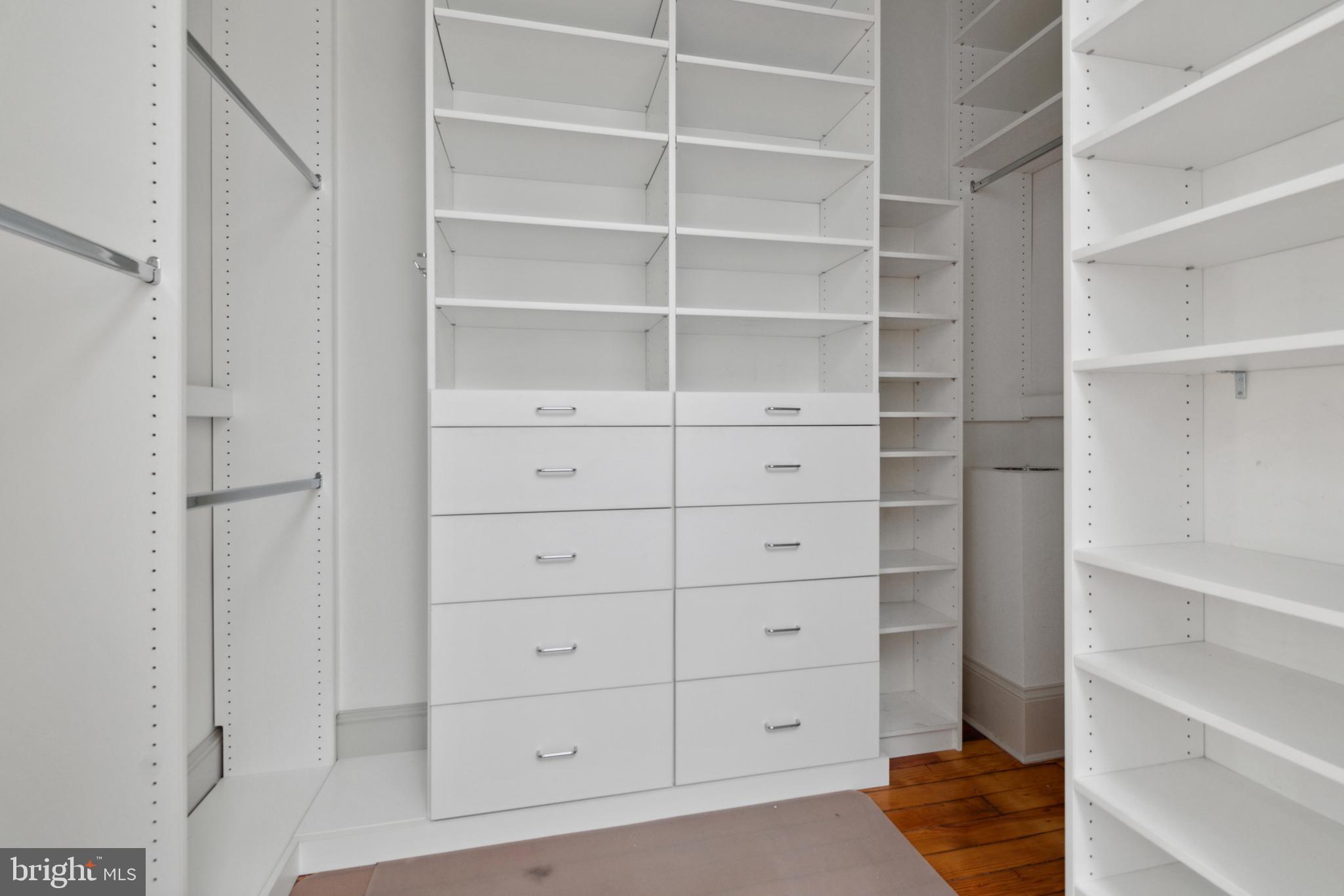DUPONT CIRCLE - Residential
