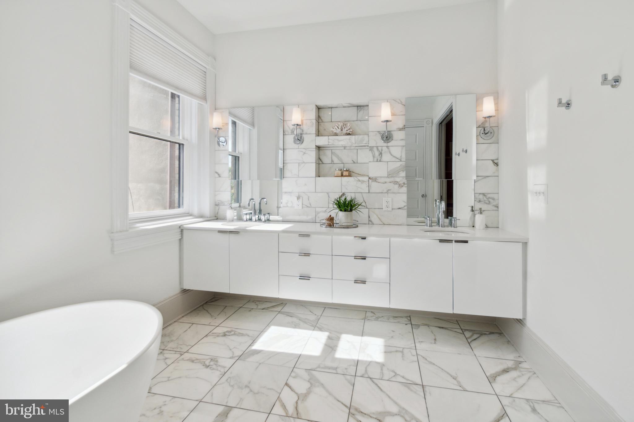 DUPONT CIRCLE - Residential