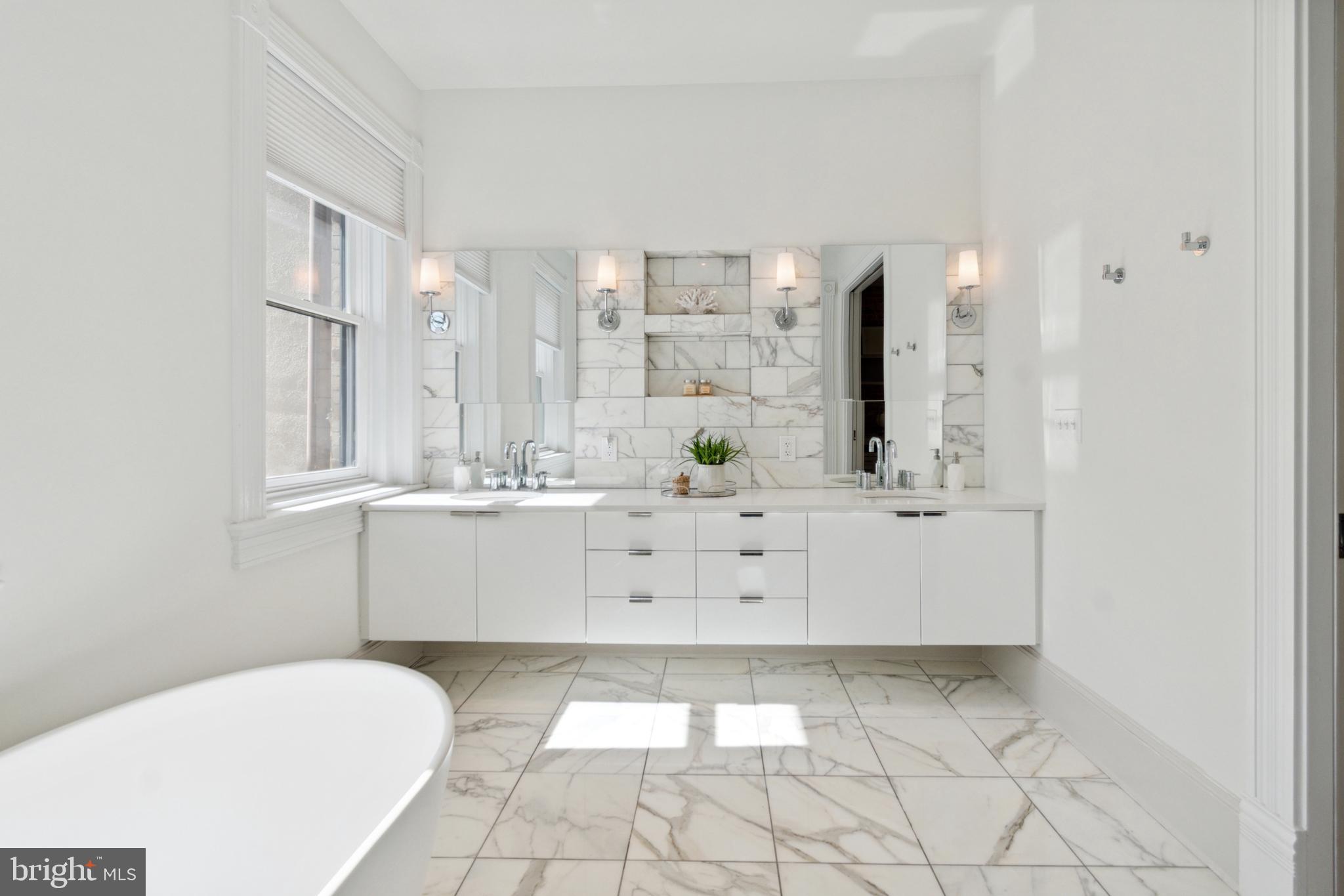DUPONT CIRCLE - Residential