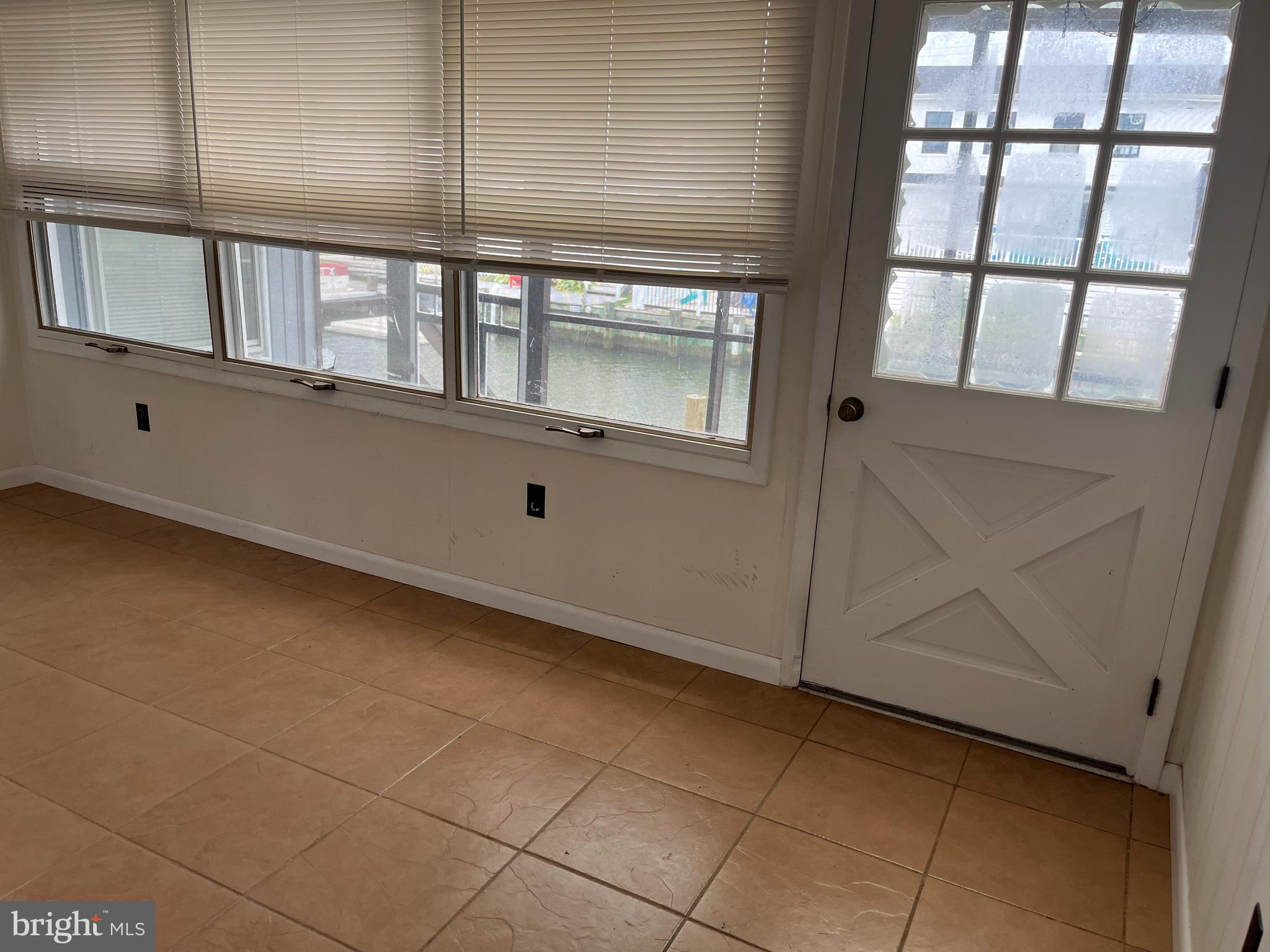 CAINE KEYS II - Residential